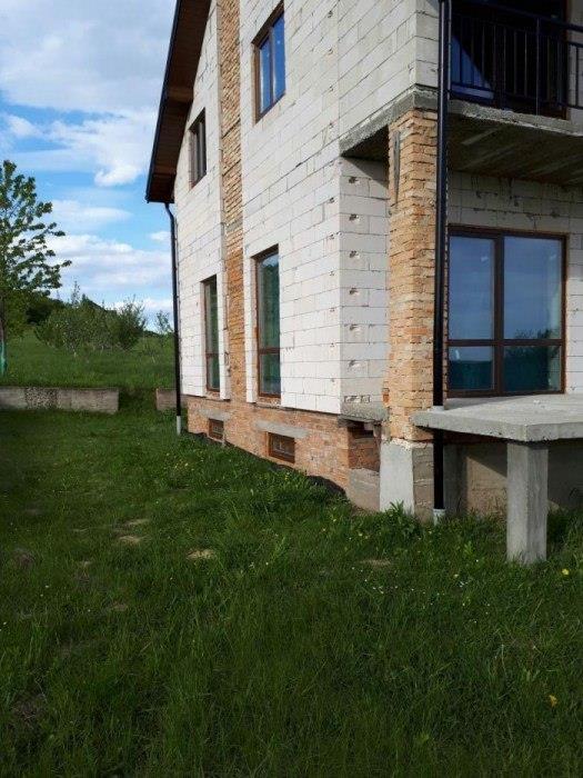 Продаж будинку 230 м2  - изображениe 2