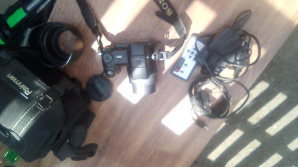 Цифровой фотоаппарат SONY dsc-h 9 - изображениe 1