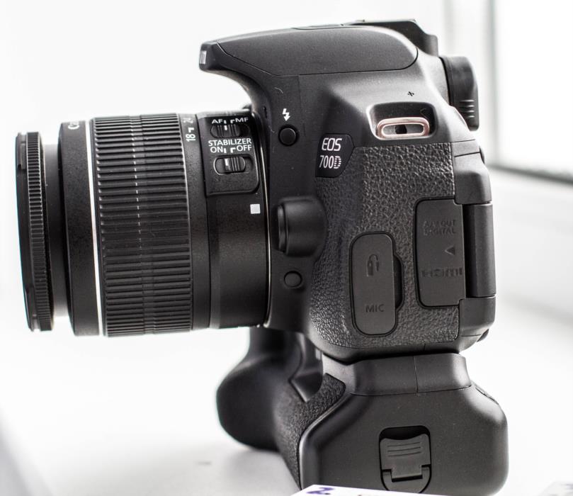 Canon EOS 700D - изображениe 2