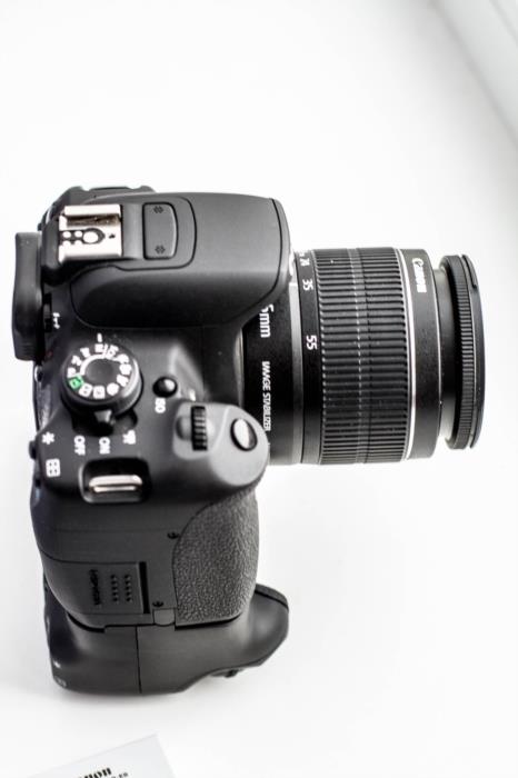 Canon EOS 700D - изображениe 4