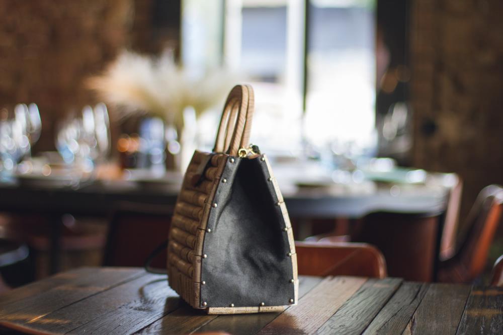 Сумка из пробки - изображениe 3