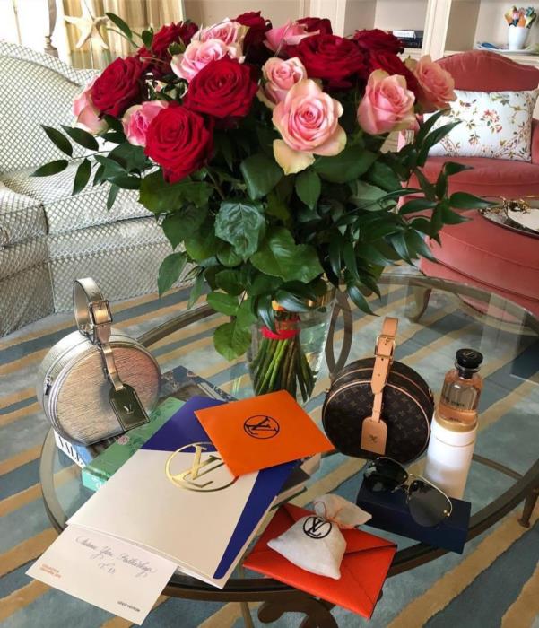 Девушки на работу VIP условия - изображениe 1