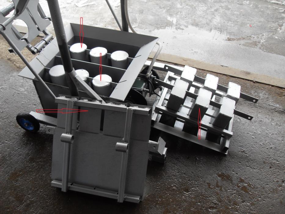   Станок  для  изготовления  шлакоблоков НВС-3х1 в Днепре - изображениe 4