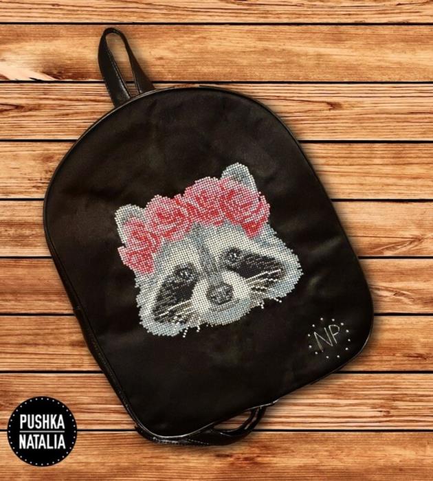 Рюкзаки с вышивкой ручной работы недорого - изображениe 2