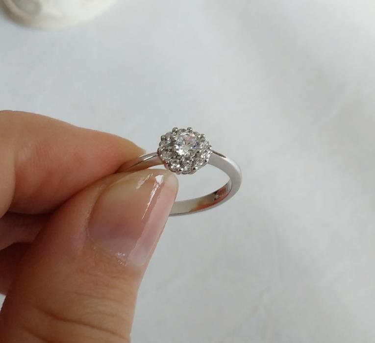 Кольцо с Серебра 925 пробы с 11 шт камней Есть проба - изображениe 1