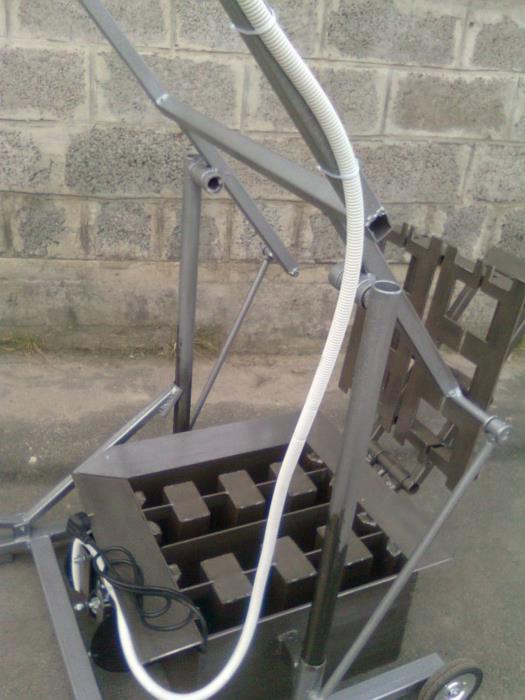 Станок для производства шлакоблоков в Днепре - изображениe 2