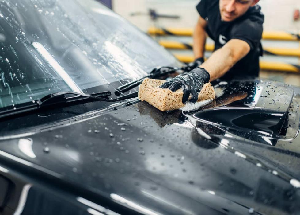 Автомойщик 700-1000 грн Есть жилье - изображениe 1