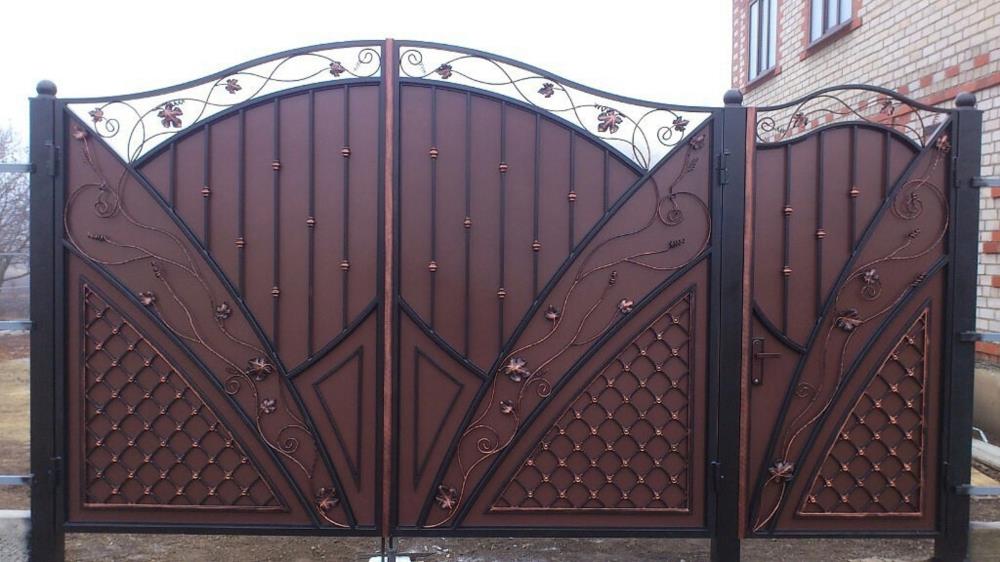 Вїзна брама Розпашні Ворота Ворота відкатні Автоматичні ворота - изображениe 1