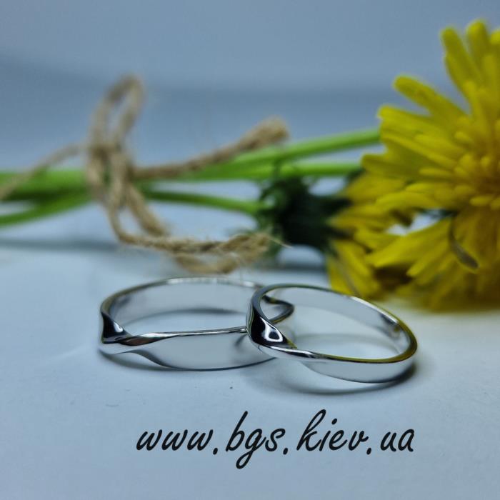 Обручки з білого золота Стрічка Мебіуса - изображениe 4