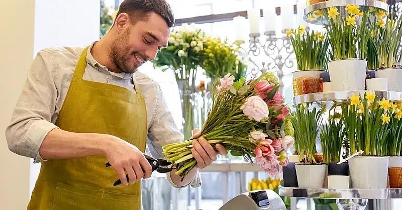 Доставка квітів Камянське від квіткового магазину PATIO  краса яку легко подарувати