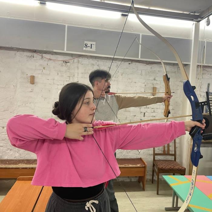 НОВОРІЧНІ СВЯТА У КЛУБІ ЛУЧНИК - изображениe 3