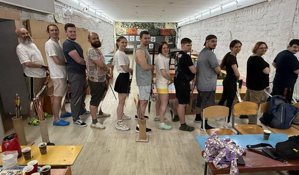 Корпоратив і тімбілдинг у Киві  стрільба з лука для компанії